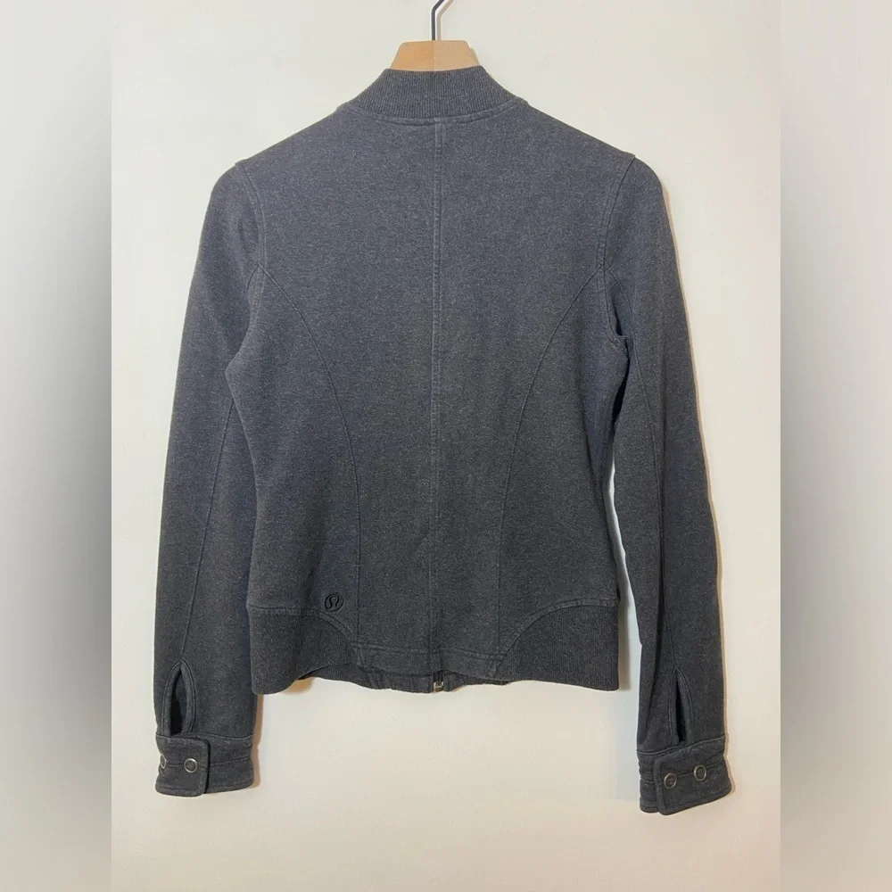 Lululemon Gray Heather Zipfront Sweatshirt Jacket Sz 6